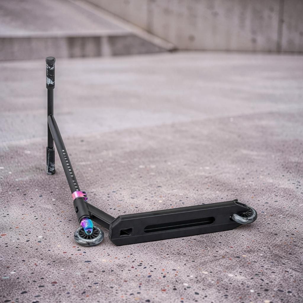 Freestyle koloběžka NKD Next Generation Black Rainbow  lifestyle 1